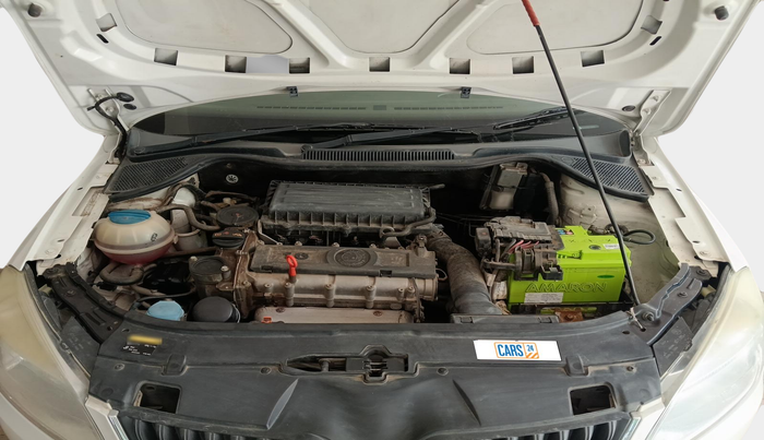 2013 Skoda Rapid ELEGANCE 1.6 MPI MT, Petrol, Manual, 50,306 km, exterior