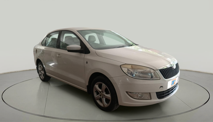 2013 Skoda Rapid ELEGANCE 1.6 MPI MT, Petrol, Manual, 50,306 km, exterior