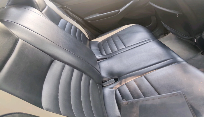 2019 KIA SELTOS HTK PLUS AT 1.5 DIESEL, Diesel, Automatic, 1,88,549 km, interior