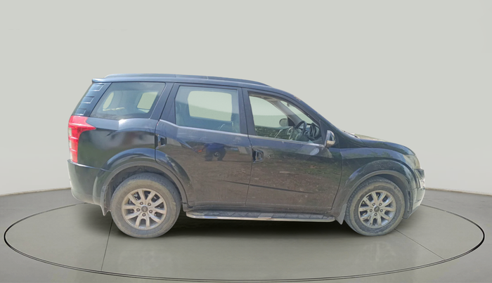 2018 Mahindra XUV500 W10, Diesel, Manual, 1,03,367 km, exterior