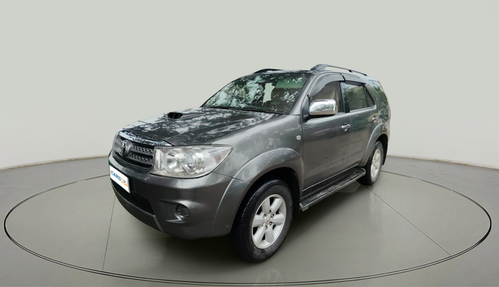 2010 Toyota Fortuner 3.0 4X4 MT, Diesel, Manual, 1,65,269 km, exterior