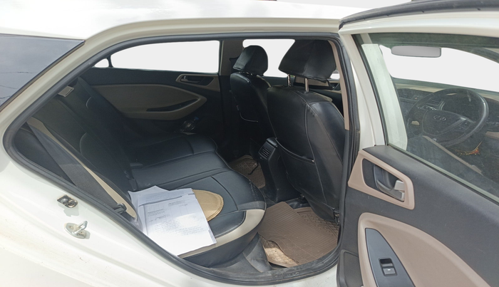 2016 Hyundai Elite i20 ASTA 1.2, Petrol, Manual, 1,66,386 km, interior