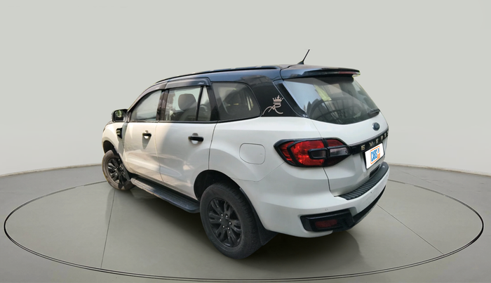 2016 Ford Endeavour TREND 3.2 4X4 AT, Diesel, Automatic, 1,73,811 km, exterior