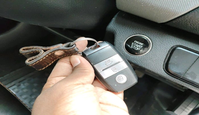 2020 KIA SELTOS HTK PLUS AT 1.5 DIESEL, Diesel, Automatic, 1,57,857 km, interior