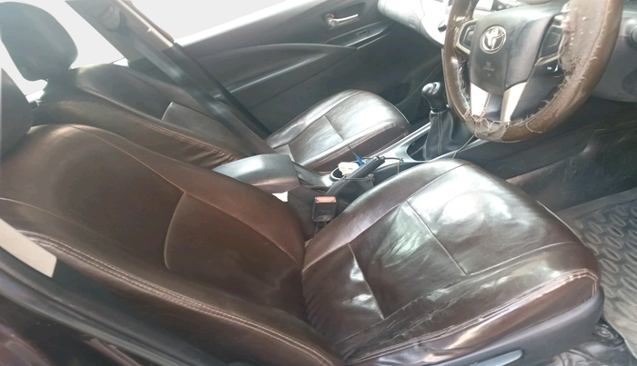 2018 Toyota Innova Crysta 2.4 G 8 STR, Diesel, Manual, 1,78,221 km, interior