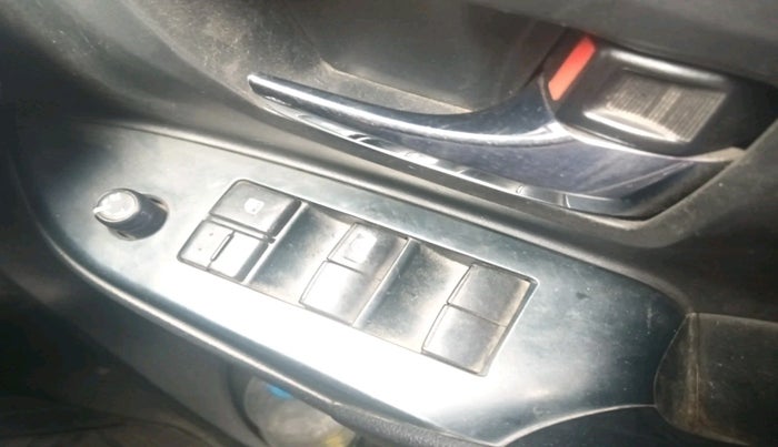 2018 Toyota Innova Crysta 2.4 G 8 STR, Diesel, Manual, 1,78,221 km, interior