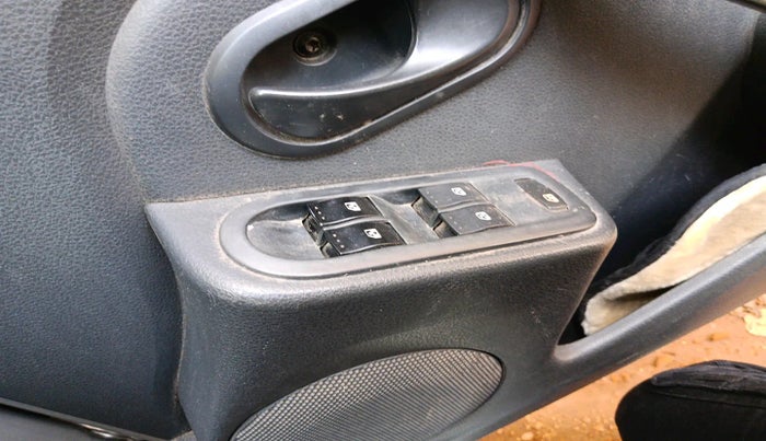 2013 Renault Duster 85 PS RXL DIESEL, Diesel, Manual, 1,52,638 km, interior