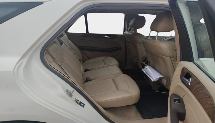 2014 Mercedes Benz Ml Class 350 CDI, Diesel, Automatic, 1,05,000 km, interior