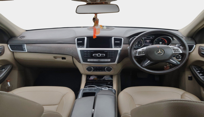 2014 Mercedes Benz Ml Class 350 CDI, Diesel, Automatic, 1,05,000 km, interior