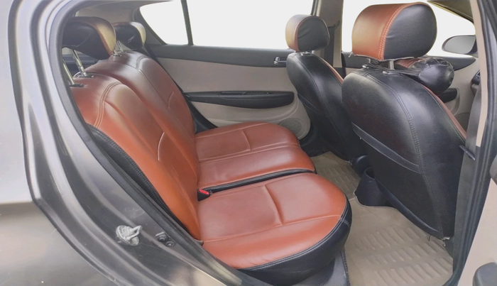 2014 Hyundai i20 ASTA 1.4 CRDI, Diesel, Manual, 1,42,501 km, interior