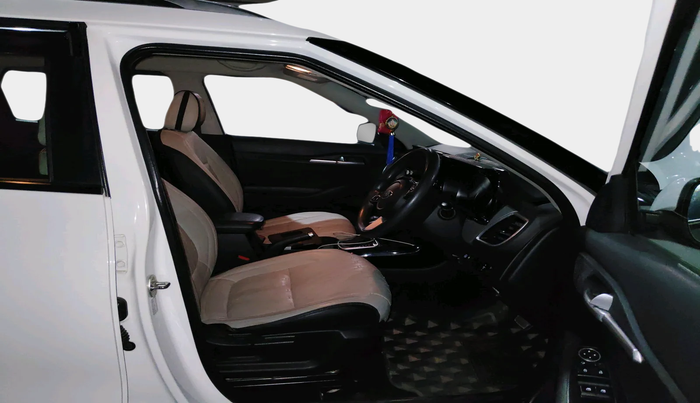 2019 KIA SELTOS HTK PLUS AT 1.5 DIESEL, Diesel, Automatic, 90,949 km, interior