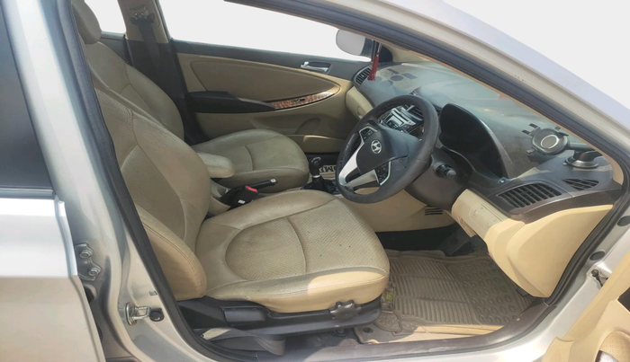 2011 Hyundai Verna FLUIDIC 1.6 CRDI SX OPT, Diesel, Manual, 1,26,904 km, interior