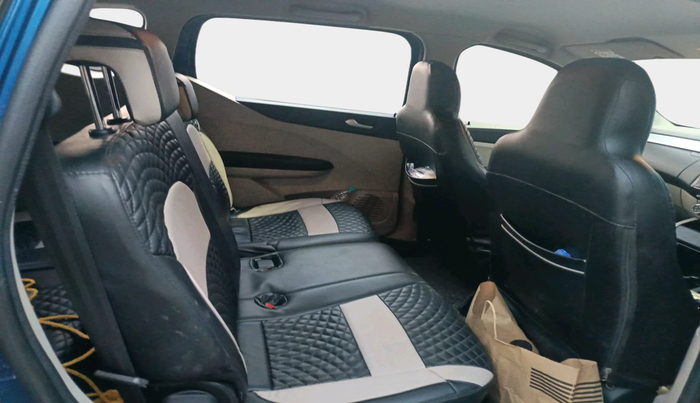 2021 Renault TRIBER RXZ AMT, Petrol, Automatic, 52,580 km, interior