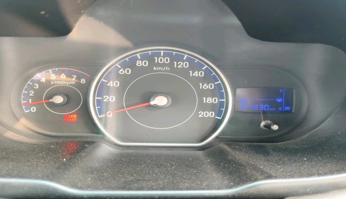 2014 Hyundai i10 MAGNA 1.1, Petrol, Manual, 1,01,830 km, interior