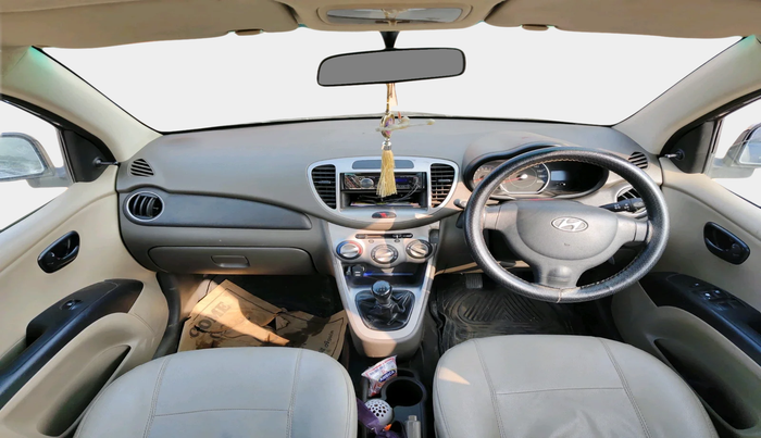 2014 Hyundai i10 MAGNA 1.1, Petrol, Manual, 1,01,830 km, interior