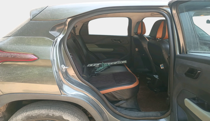 2021 Tata PUNCH ADVENTURE MT, Petrol, Manual, 50,570 km, interior