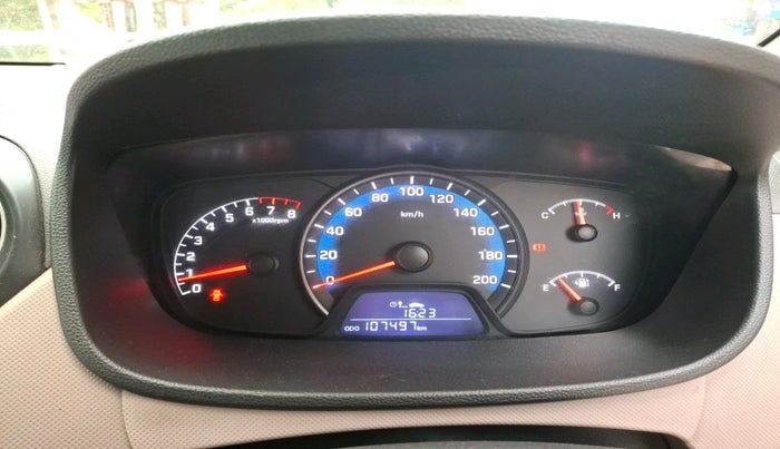 2016 Hyundai Xcent S 1.2, Petrol, Manual, 1,07,497 km, interior