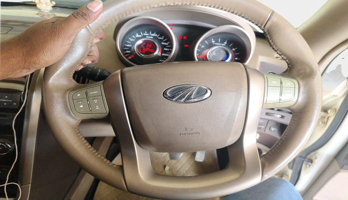 2012 Mahindra XUV500 W8, Diesel, Manual, 1,09,740 km, interior