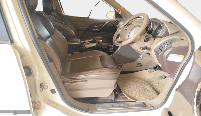2012 Mahindra XUV500 W8, Diesel, Manual, 1,09,740 km, interior