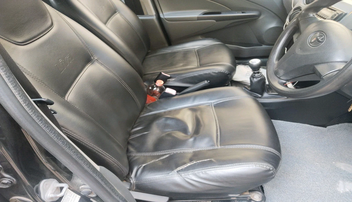 2012 Toyota Etios Liva GD, Diesel, Manual, 2,40,218 km, interior
