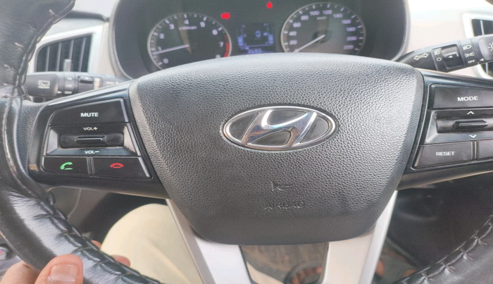 2017 Hyundai Creta SX PLUS 1.6 PETROL, Petrol, Manual, 1,27,115 km, interior