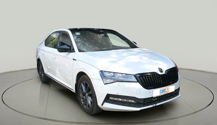 2020 Skoda Superb SPORTLINE AT, Petrol, Automatic, 1,00,202 km, exterior