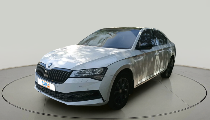 2020 Skoda Superb SPORTLINE AT, Petrol, Automatic, 1,00,202 km, exterior