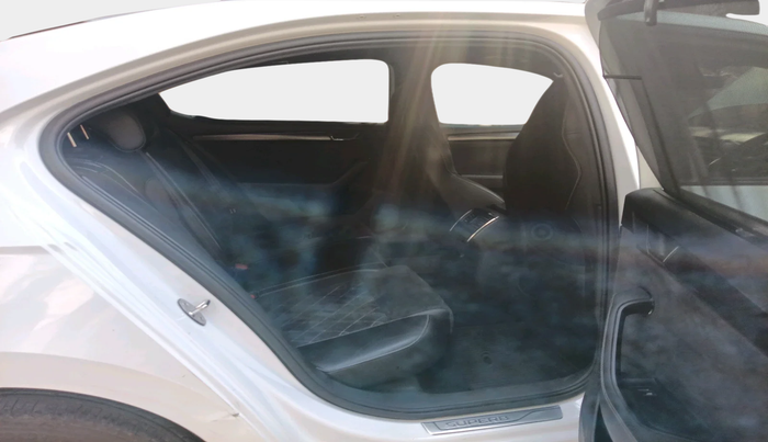 2020 Skoda Superb SPORTLINE AT, Petrol, Automatic, 1,00,202 km, interior