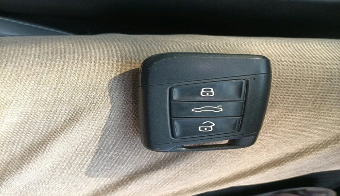 2020 Skoda Superb SPORTLINE AT, Petrol, Automatic, 1,00,202 km, interior