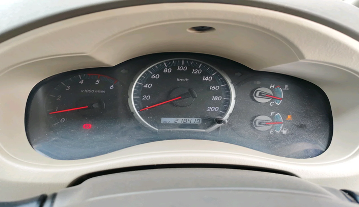 2012 Toyota Innova VX 2.5 7 STR, Diesel, Manual, 2,18,419 km, interior