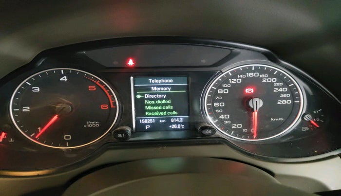 2012 Audi Q5 2.0 TDI QUATTRO, Diesel, Automatic, 1,58,251 km, interior