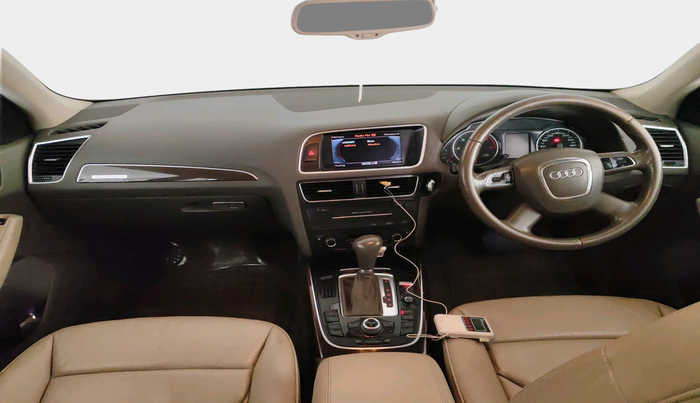 2012 Audi Q5 2.0 TDI QUATTRO, Diesel, Automatic, 1,58,251 km, interior