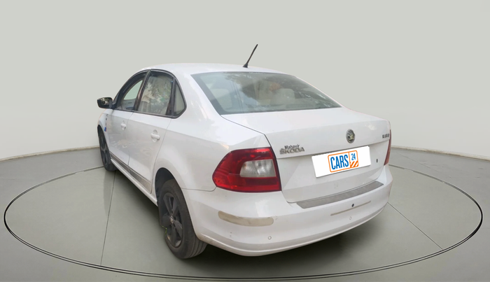 2015 Skoda Rapid 1.5 TDI CR ELEGANCE PLUS, Diesel, Manual, 1,22,387 km, exterior