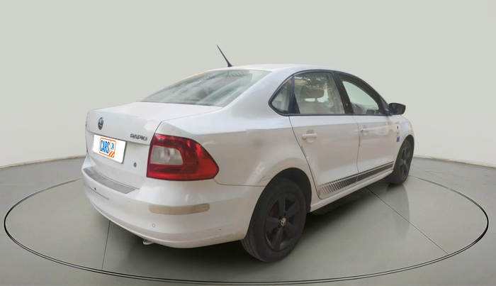 2015 Skoda Rapid 1.5 TDI CR ELEGANCE PLUS, Diesel, Manual, 1,22,387 km, exterior