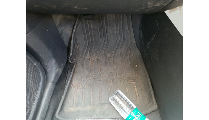 2022 Nissan MAGNITE XV TURBO CVT, Petrol, Automatic, 42,451 km, interior