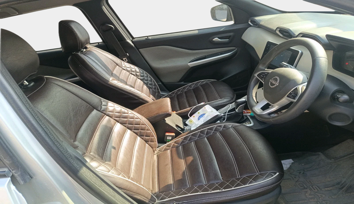 2022 Nissan MAGNITE XV TURBO CVT, Petrol, Automatic, 42,451 km, interior