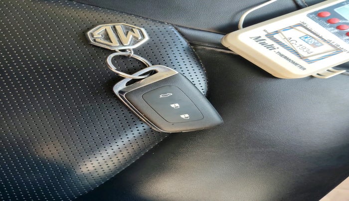 2021 MG HECTOR SHARP 2.0 DIESEL, Diesel, Manual, 1,40,716 km, interior