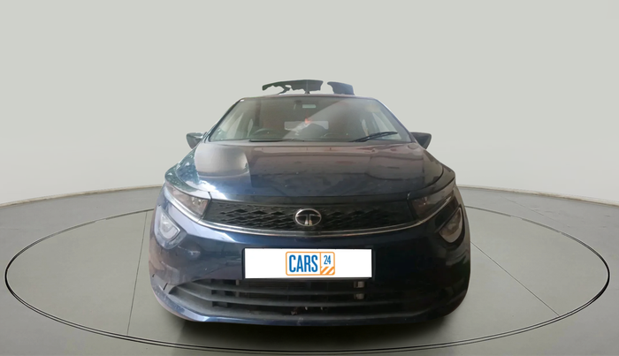 2024 Tata ALTROZ XTA, Petrol, Automatic, 13,797 km, exterior