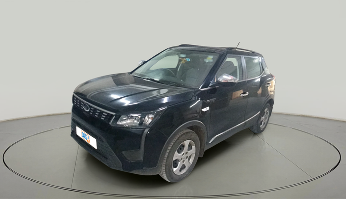 2020 Mahindra XUV300 W6 1.2 PETROL, Petrol, Manual, 39,393 km, exterior