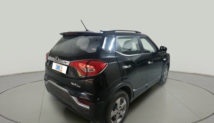 2020 Mahindra XUV300 W6 1.2 PETROL, Petrol, Manual, 39,393 km, exterior