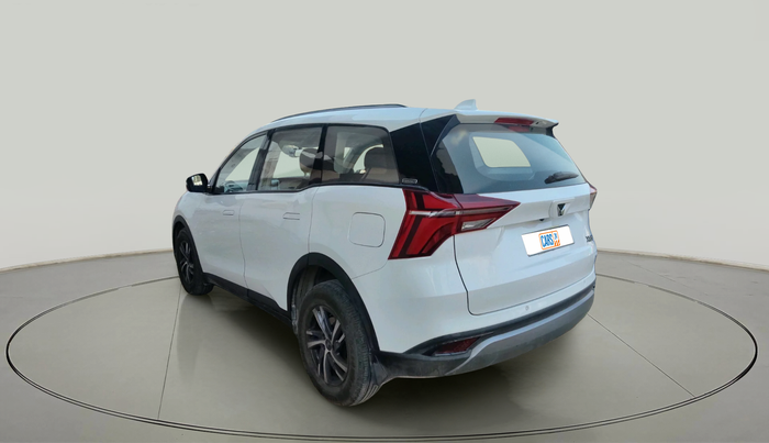 2022 Mahindra XUV700 AX 5 P AT 5 STR, Petrol, Automatic, 25,547 km, exterior