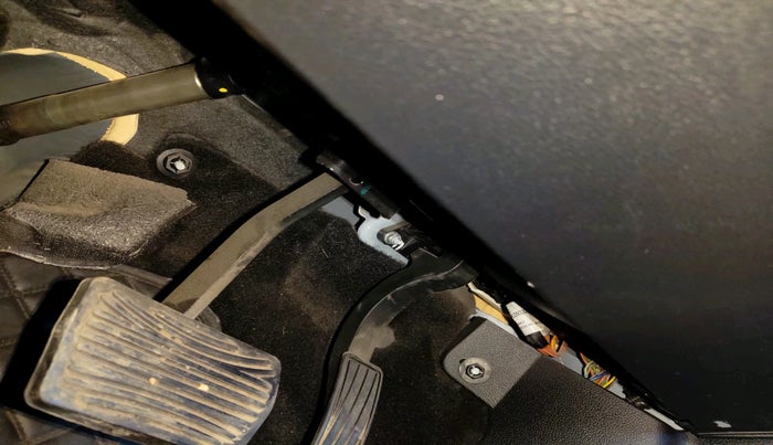 2022 Mahindra XUV700 AX 5 P AT 5 STR, Petrol, Automatic, 25,547 km, interior