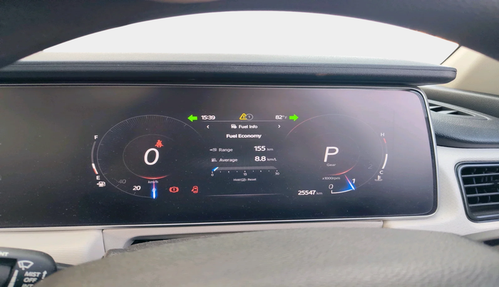 2022 Mahindra XUV700 AX 5 P AT 5 STR, Petrol, Automatic, 25,547 km, interior