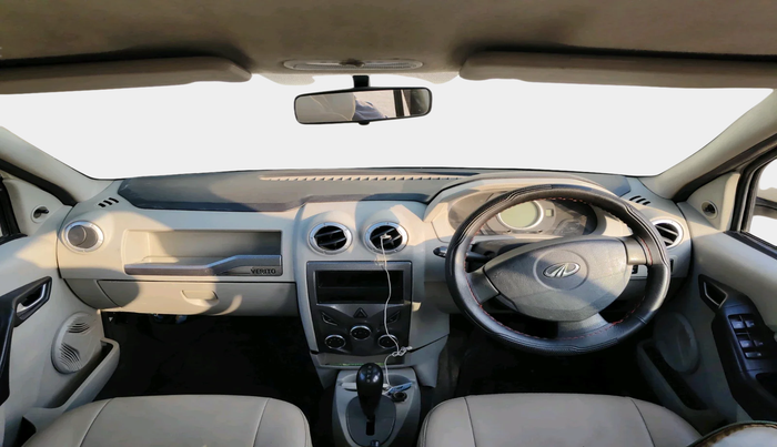 2019 Mahindra E VERITO D2, Electric, Automatic, 86,554 km, interior