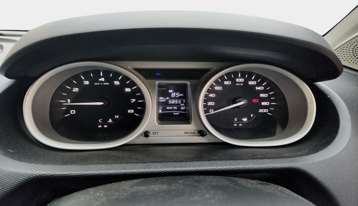 2016 Tata Tiago XZ PETROL, Petrol, Manual, 58,557 km, interior