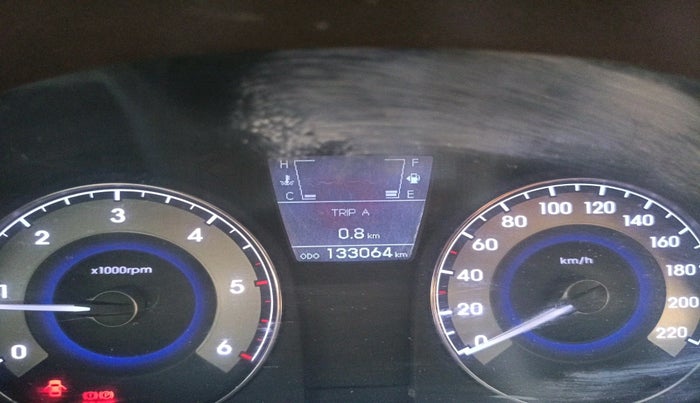 2011 Hyundai Verna FLUIDIC 1.6 CRDI SX, Diesel, Manual, 1,33,064 km, interior