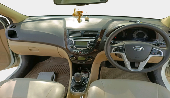 2011 Hyundai Verna FLUIDIC 1.6 CRDI SX, Diesel, Manual, 1,33,064 km, interior