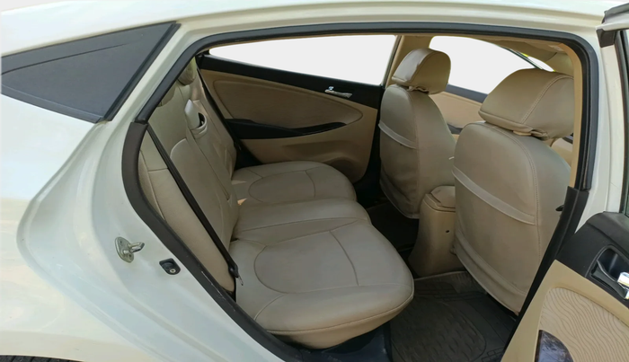 2011 Hyundai Verna FLUIDIC 1.6 CRDI SX, Diesel, Manual, 1,33,064 km, interior