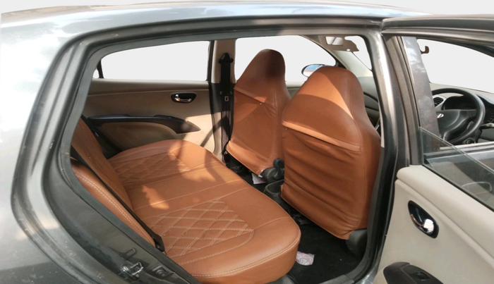 2013 Hyundai i10 SPORTZ 1.2, Petrol, Manual, 86,283 km, interior