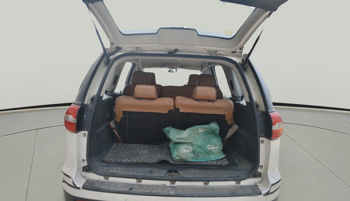 2018 Tata Hexa XE 4X2 7 STR, Diesel, Manual, 1,82,899 km, exterior